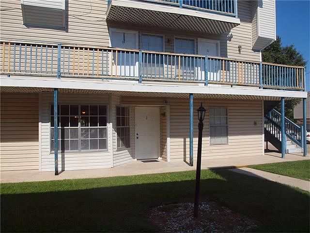 1st image of 901 Joe Yenni Blvd