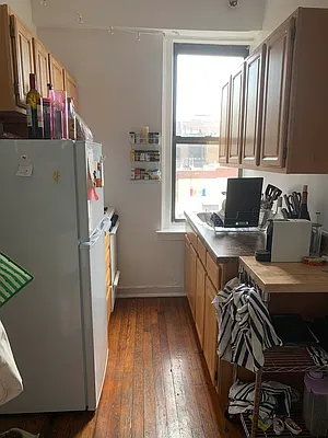 Rented by M.Grossman R.E. Management | media 19