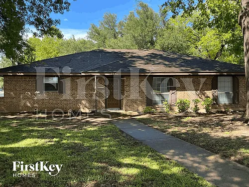 222 Creekwood Ct Photo 1
