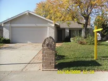 6831 Red Maple Way photo 1