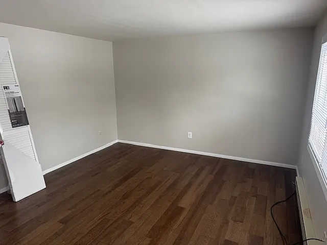 2 bed, 1.5 bath, $975 — Photo 4