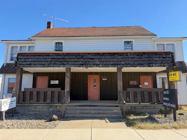 218 S 3rd St, Elkhart, IN 46516