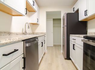 5465 Kirby Ave APT 13, Cincinnati, OH 45223