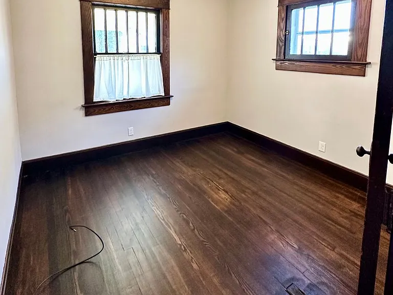 2503 Garfield Ave — Photo 13