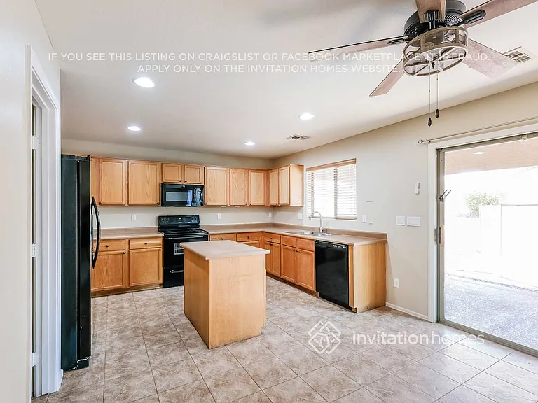 24902 W Wayland Dr — Photo 7