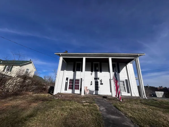 315 S State St, Athens, WV 24712
