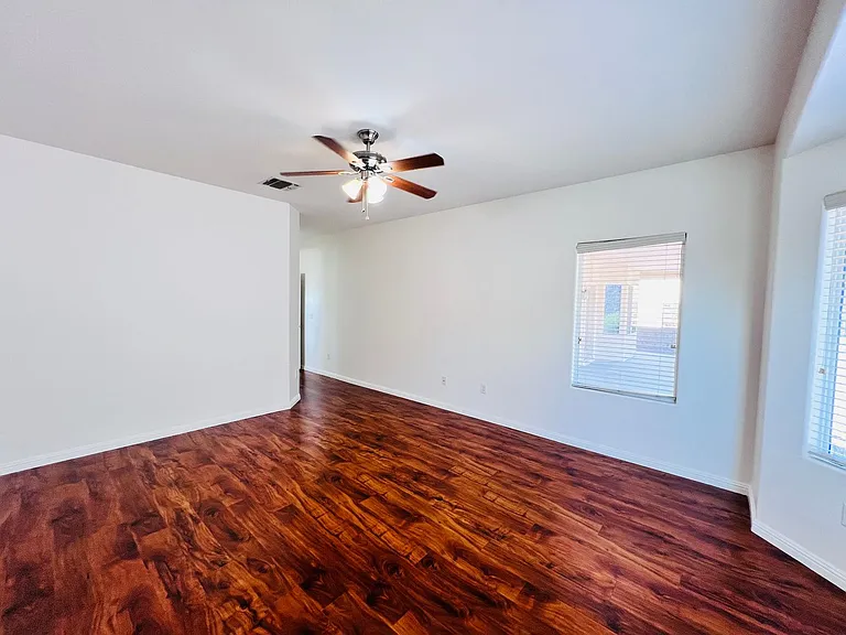 3047 Hickory Valley Rd — Photo 13