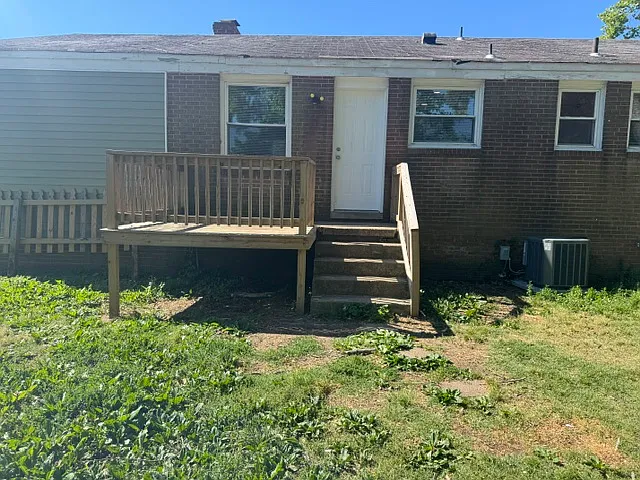 Building Photo - 5934 Fieldstone Rd