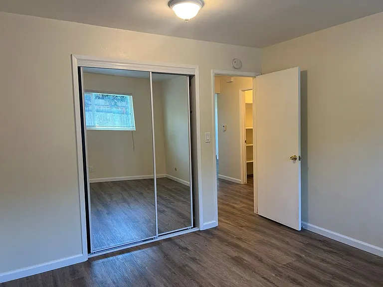 715-719 Los Osos Valley Rd — Photo 11