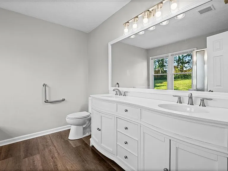 1194 Meadow Oaks Dr NW — Photo 22