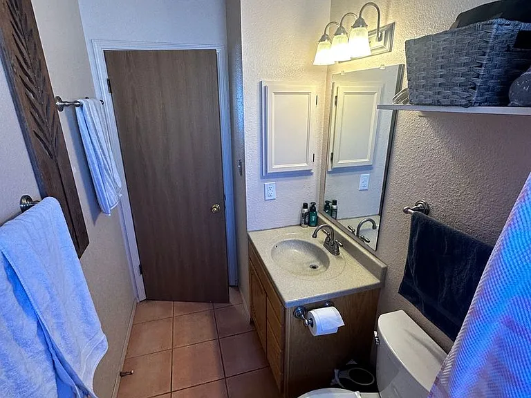 4515 Zirconia Dr NE — Photo 7