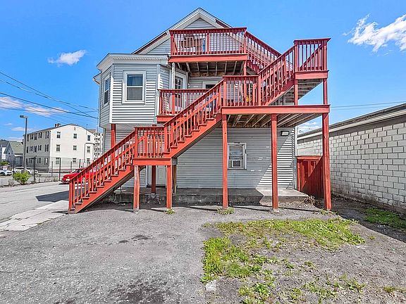 3rd image of 71 Roberts St