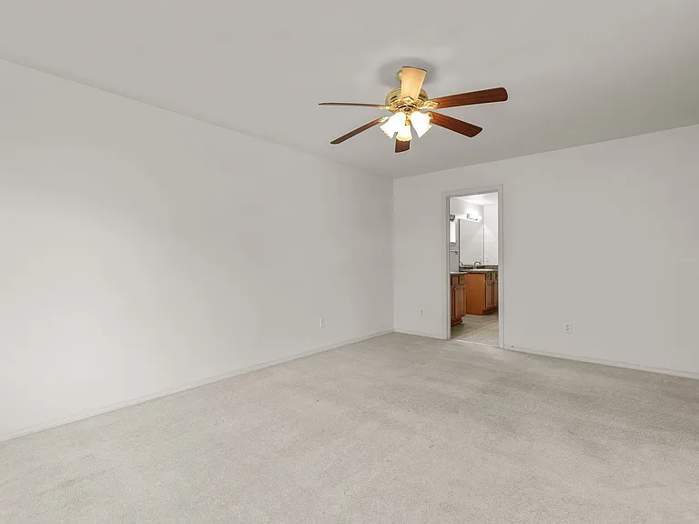 19125 14th Dr SE — Photo 11