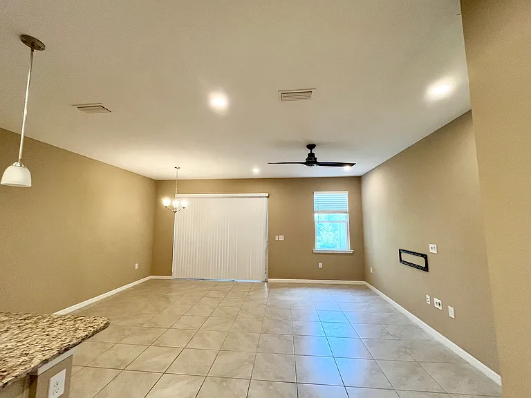 10863 Alvara Point Dr — Photo 6
