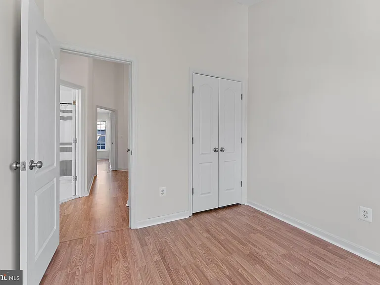 702 Anoosh Ct — Photo 23