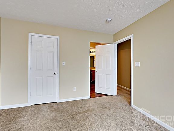 3rd image of 639 Shagbark Dr