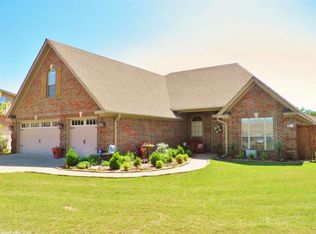 12 Bonnard Cv, Maumelle, AR 72113