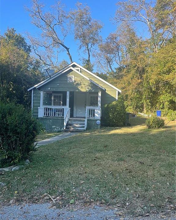 1st image of 1082 Adcock Cir SW