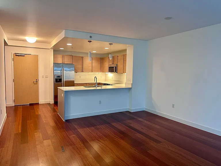 1160 Mission St #909 — Photo 3