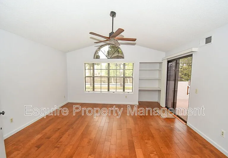 1115 Mission Verde Dr — Photo 3