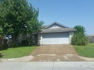 7901 Val Verde Dr, Fort Worth, TX 76123
