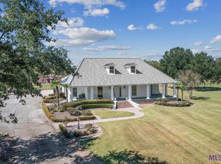 9732 S Tiger Bend Rd, Baton Rouge, LA 70817