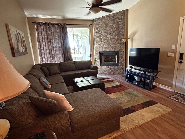 2929 W Yorkshire Dr #1131 — Photo 4