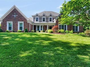 2154 White Lane Dr, Chesterfield, MO 63017