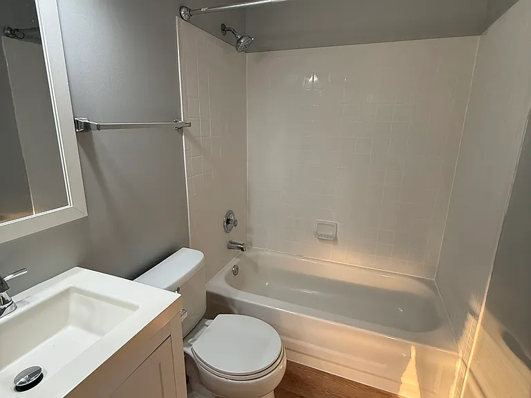 1249 Orleans Dr — Photo 17