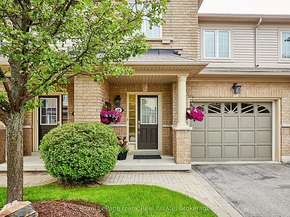 4th image of 10 Lander Cres