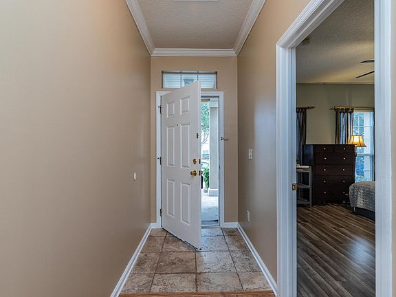 4th image of 514 Hopewell Dr