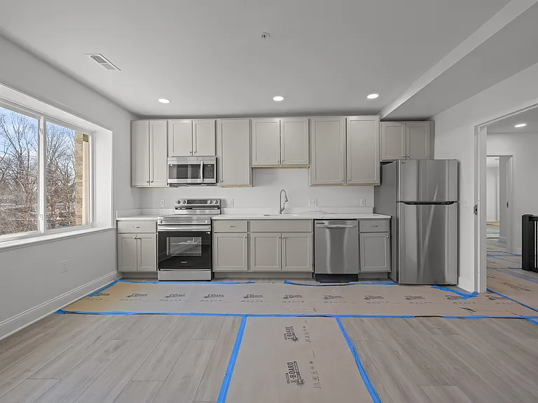 2825 N Madison St #A8 — Photo 1