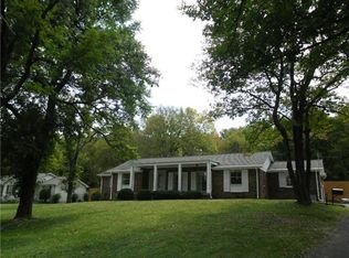 1513 Harding Pl, Nashville, TN 37215