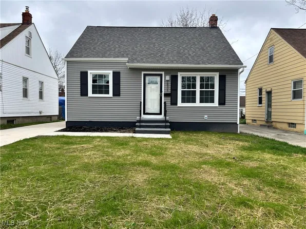 18906 Fairway Ave, Maple Heights, OH 44137