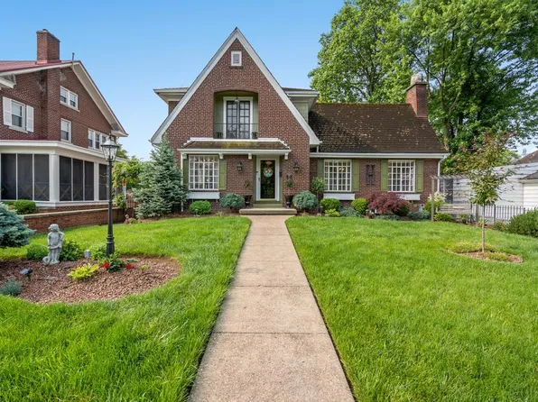 1018 E 2nd St, Maysville, KY 41056