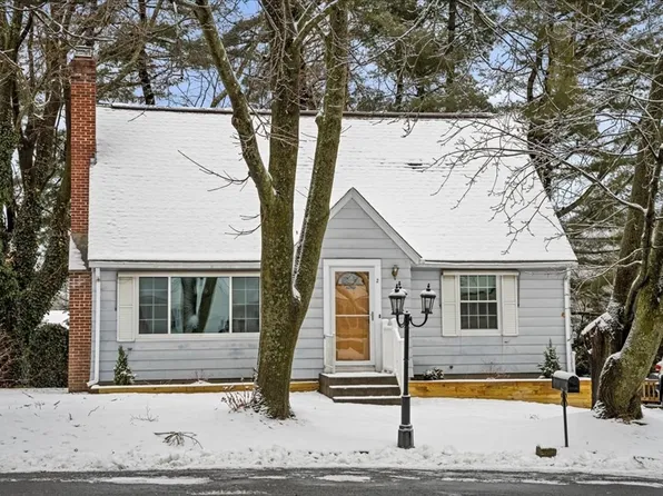 2 Fairlawn St, North Grafton, MA 01536