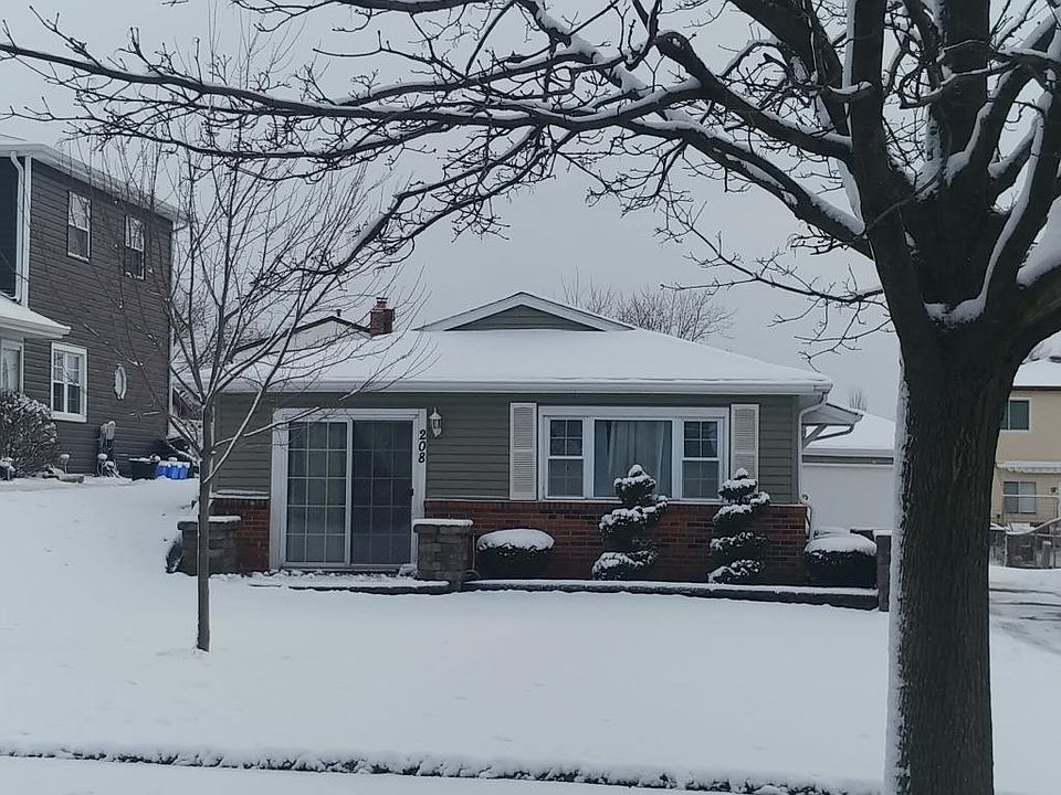 1st image of 208 Bunker Hill Dr