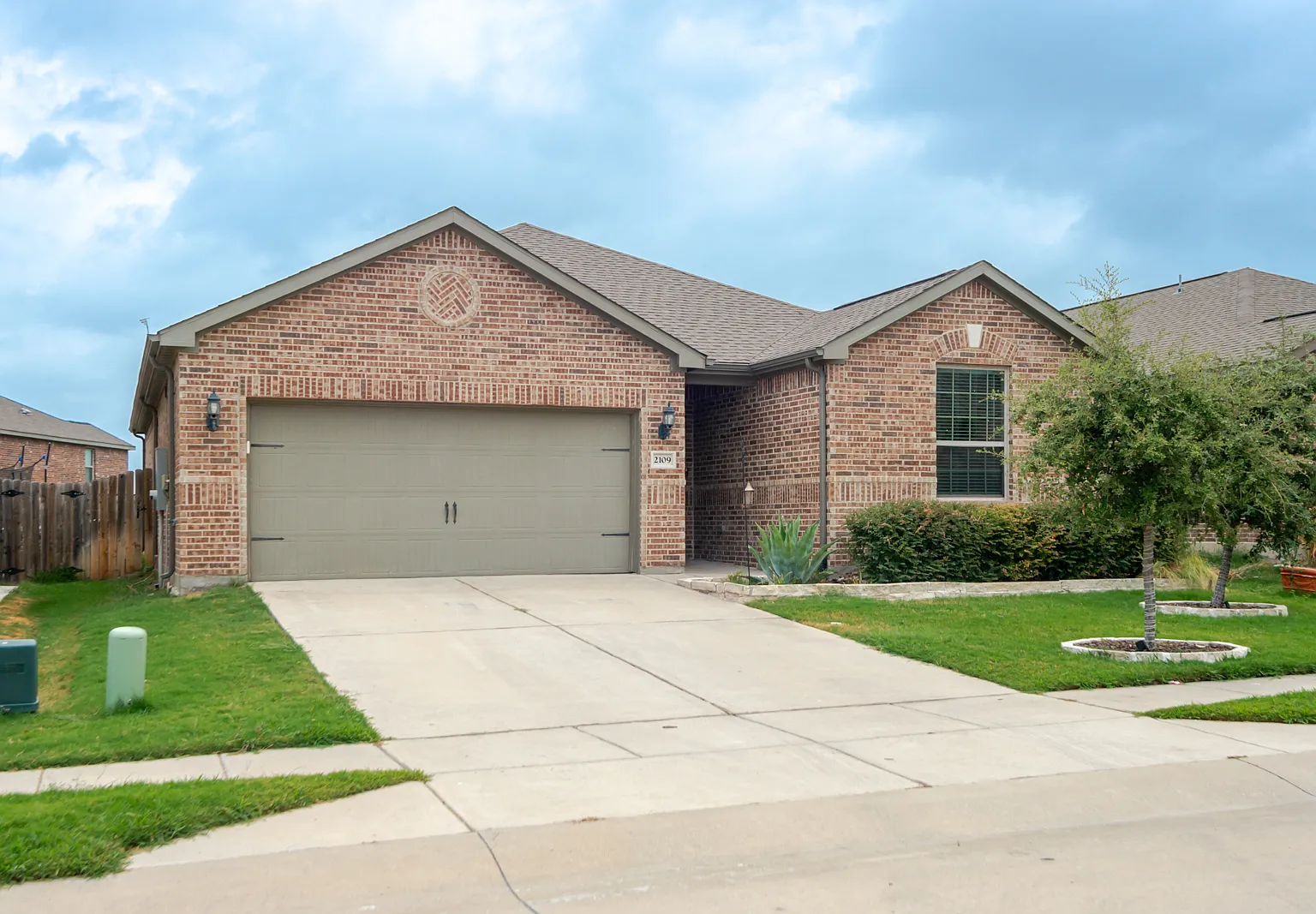3 bed, 1658 sqft, $1,950 — Photo 2