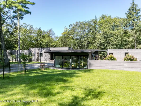 70 Raybrook Drive, Woodstock, NY 12498