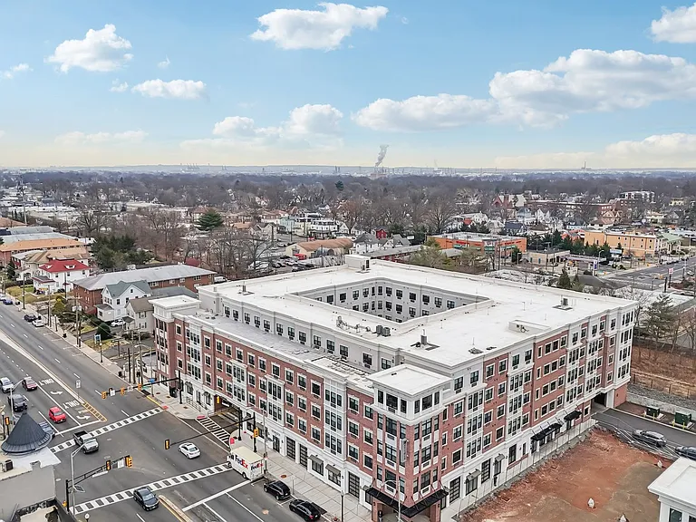 Meridia Roselle Park 10 — Photo 50