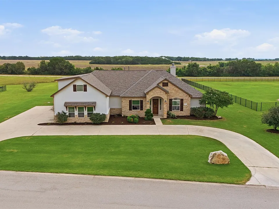2440 Greatwood Trl