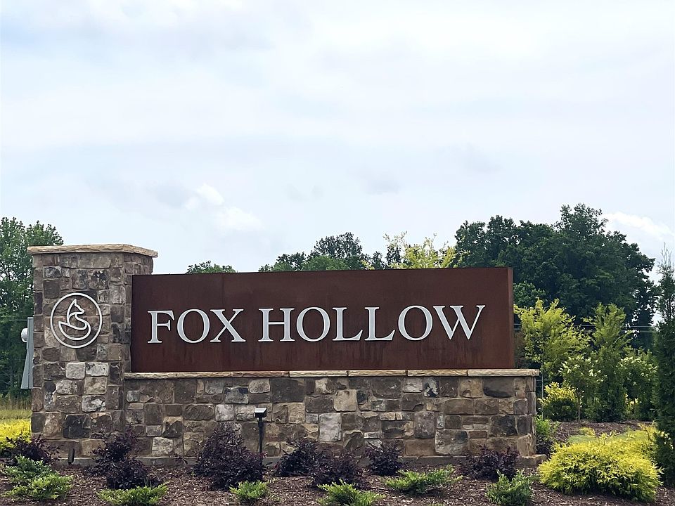 2nd image of 1216 Fox Hollow St