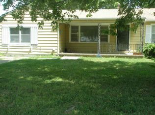 1708 S Roanoke Dr, Wichita, KS 67218