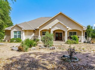188 Tawny Oak Cir, Bandera, TX 78003