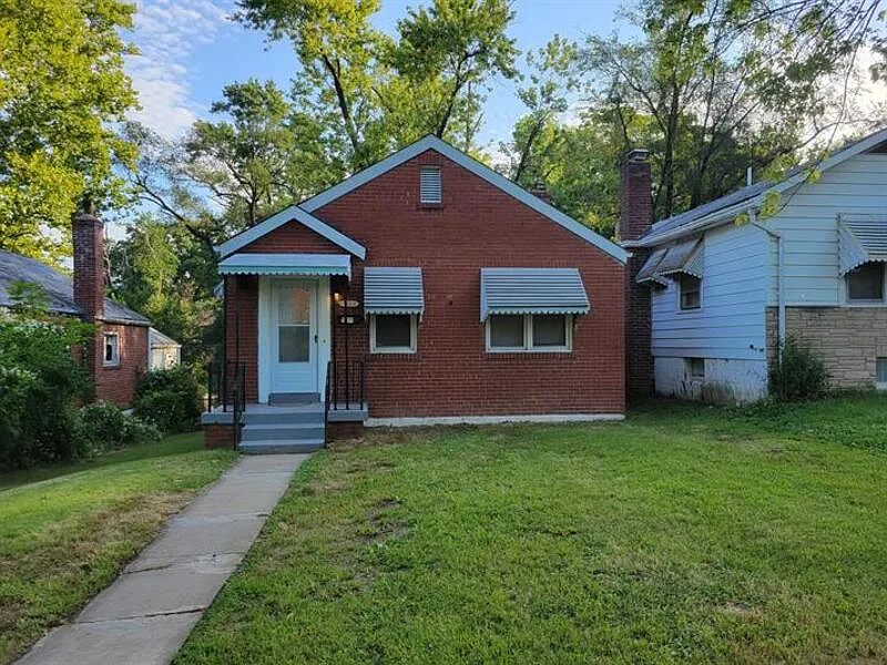 7223 Emma Ave photo 1