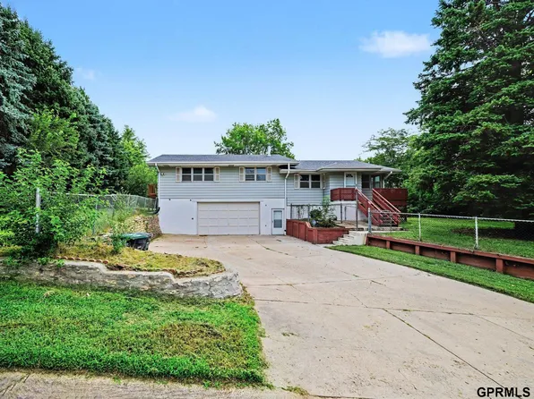 4511 N 64th St, Omaha, NE 68104
