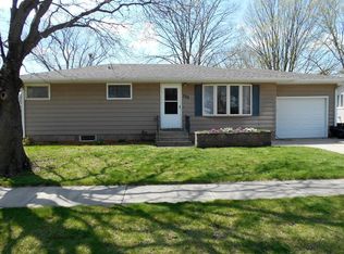 329 Ohio Ave, Iowa Falls, IA 50126