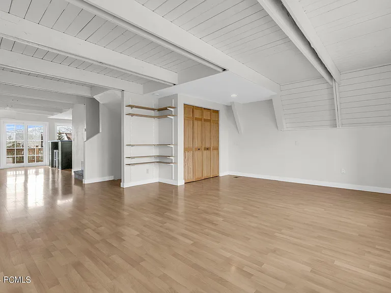 6381 Highland Dr — Photo 8