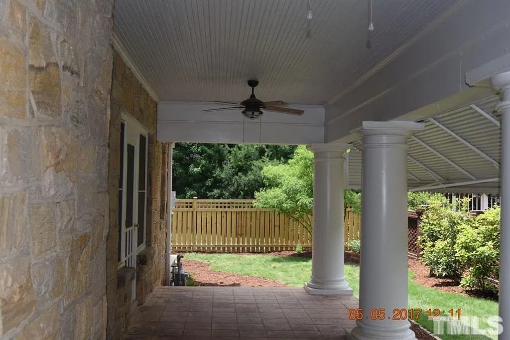 3 bed, 1.5 bath, 1500 sqft, $2,800 — Photo 4