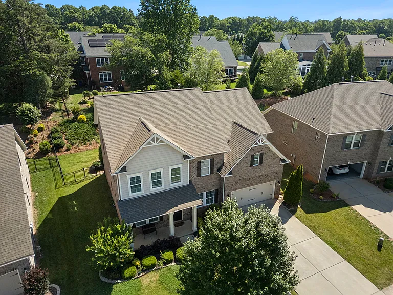 167 Alexandria Dr — Photo 46